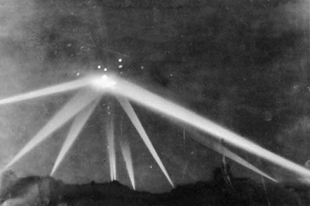 UFO over Los Angeles in 1942 or a Unique military tactic